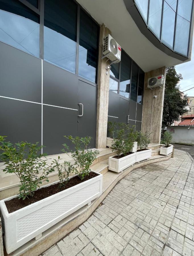 D&E Apartaments Tirana Kültér fotó
