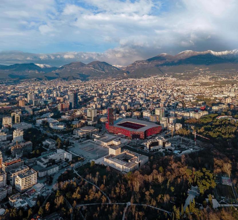 D&E Apartaments Tirana Kültér fotó